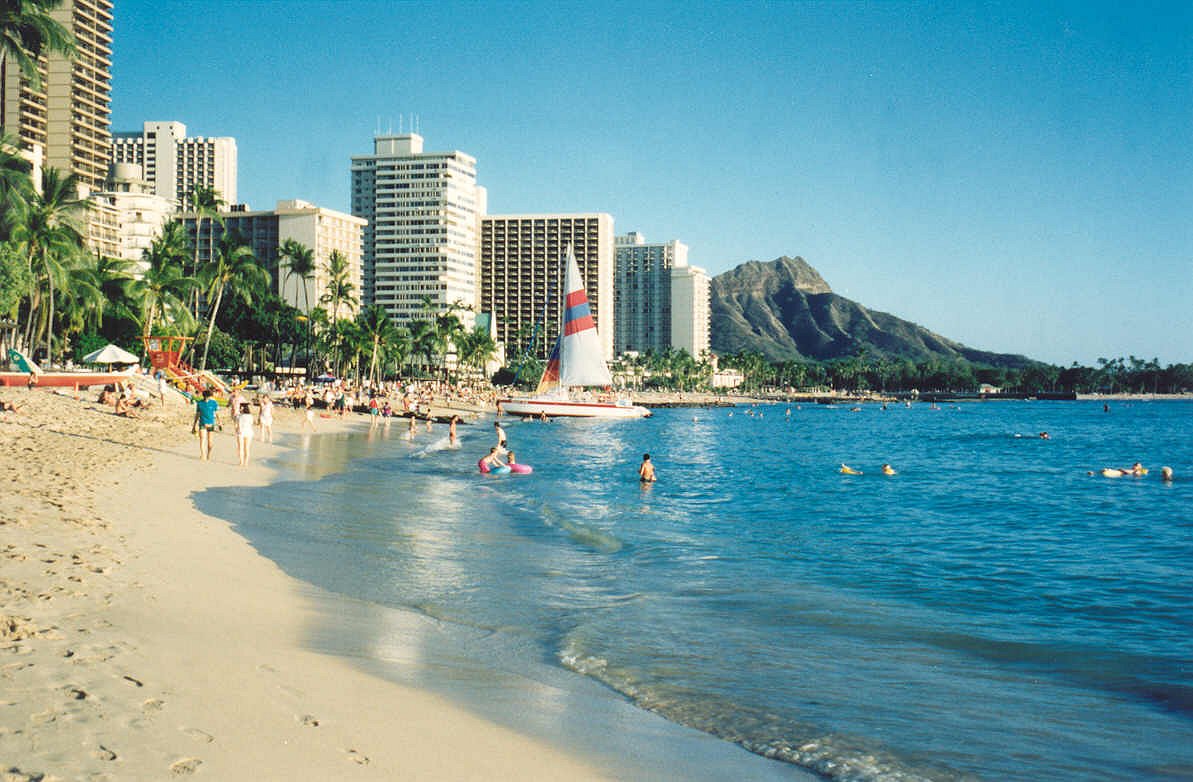 Download this Waikiki Beach Alan Light Flickr picture