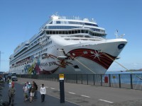 Norwegian Jewel cruise ship Norwegian Jewel cruise ship