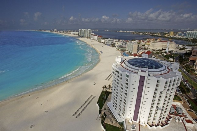 Krystal Grand Punta Cancun