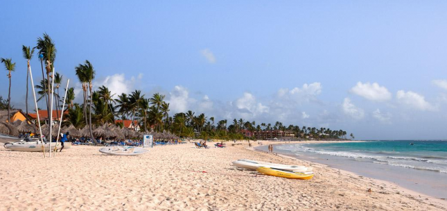 Tropical Princess resort - beach view