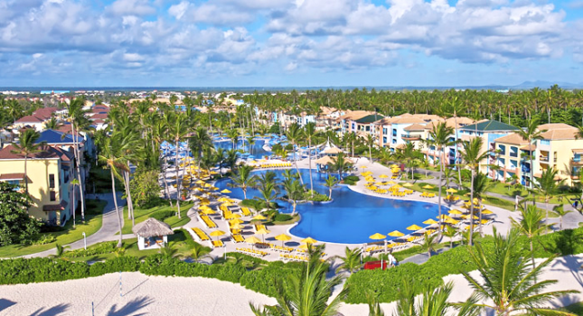 Pool view of Ocean Blue and Sand Resort