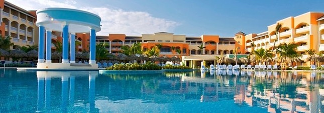 Pool view of Iberostar Rose Hall Beach