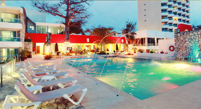Pool at El Cid La Caiba Beach Hotel