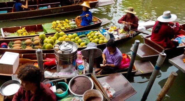 Floating market in Bangkok