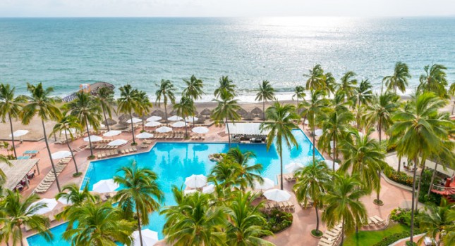 Pool and beach at Sheraton Buganvilias Resort