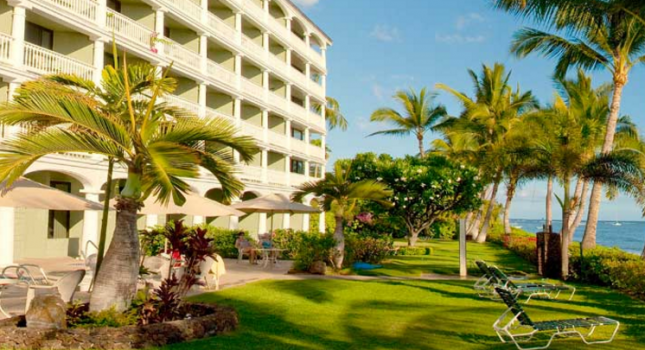 Lahaina Shores Beach Resort in Maui